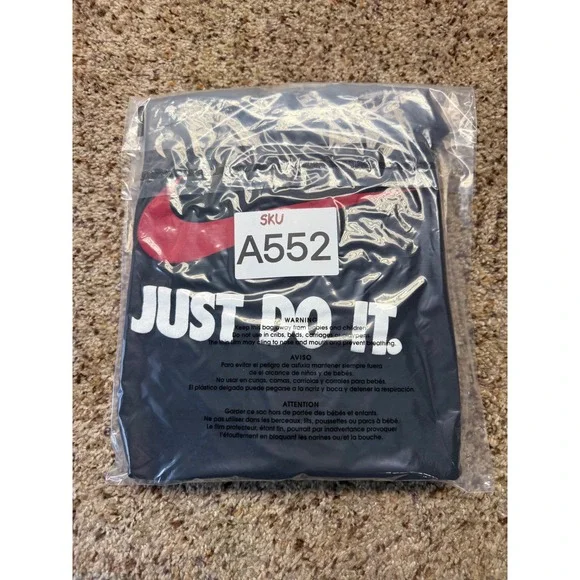 Nike Boys Large Black Just Do It Red Swoosh Long Sleeve Graphic T-Shirt L - Picture 7 of 7